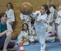 52 Kinder nehmen an der Judo-Safari 2015 teil