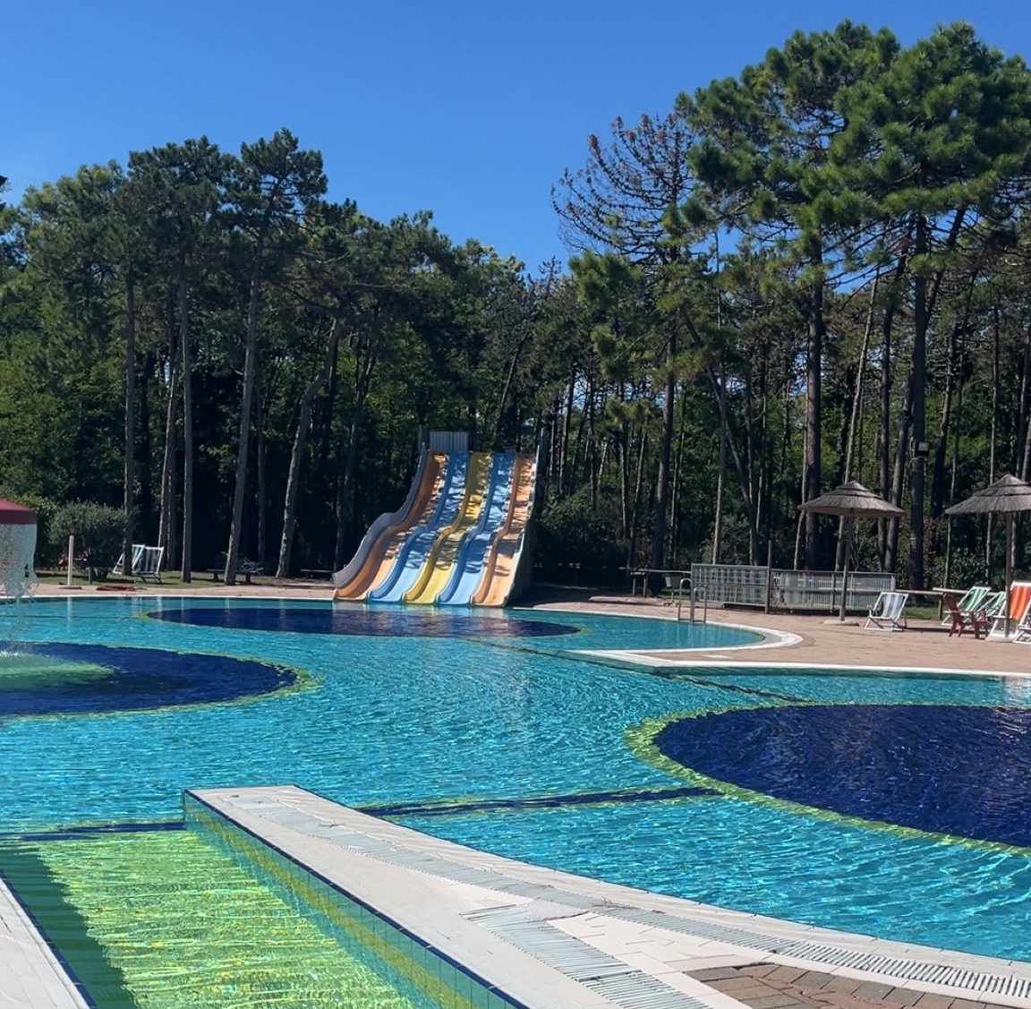Die Poolanlage im efa Village in Lignano